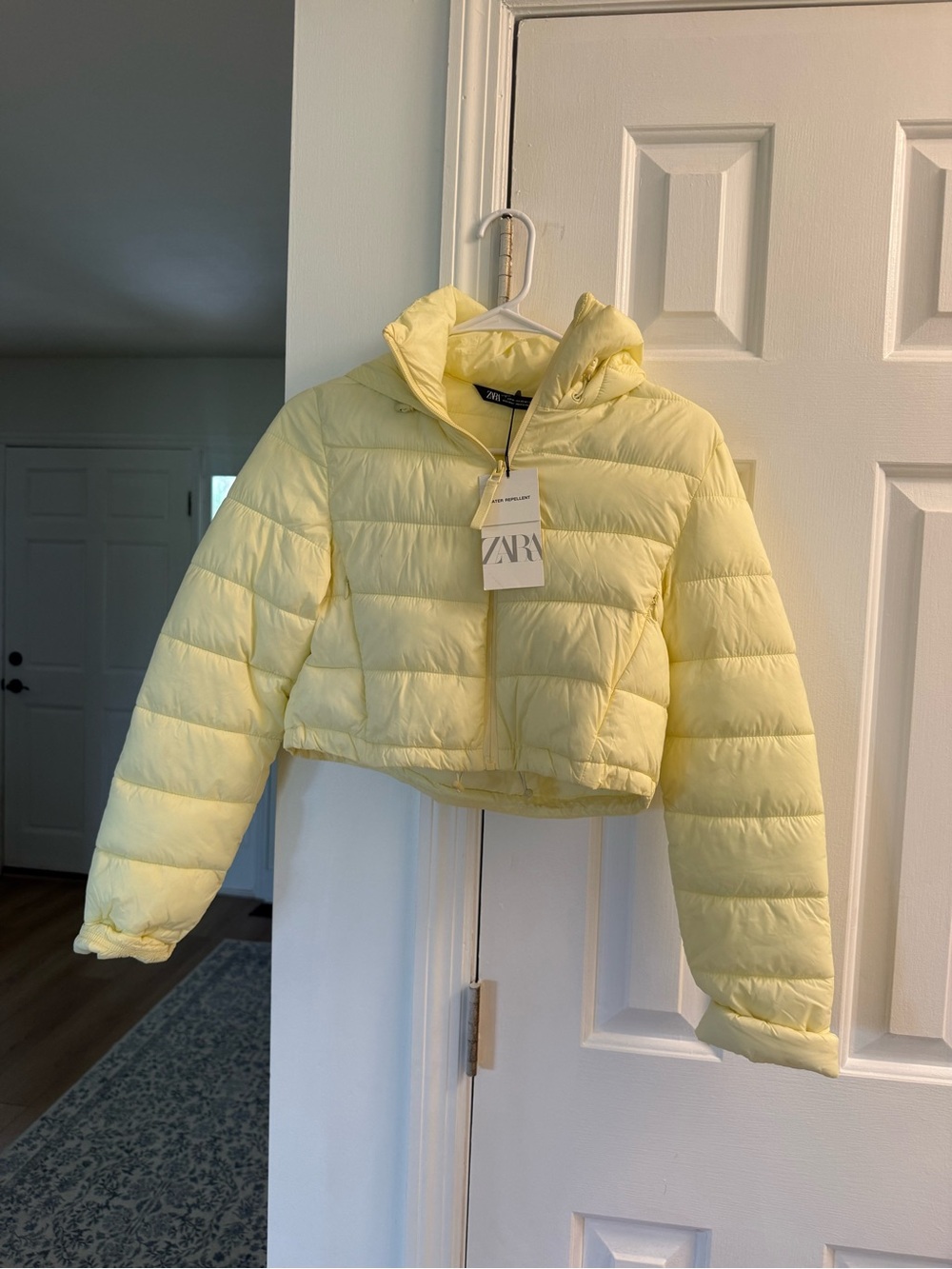 Zara women’s Pale Yellow Cropped Hooded Puffer